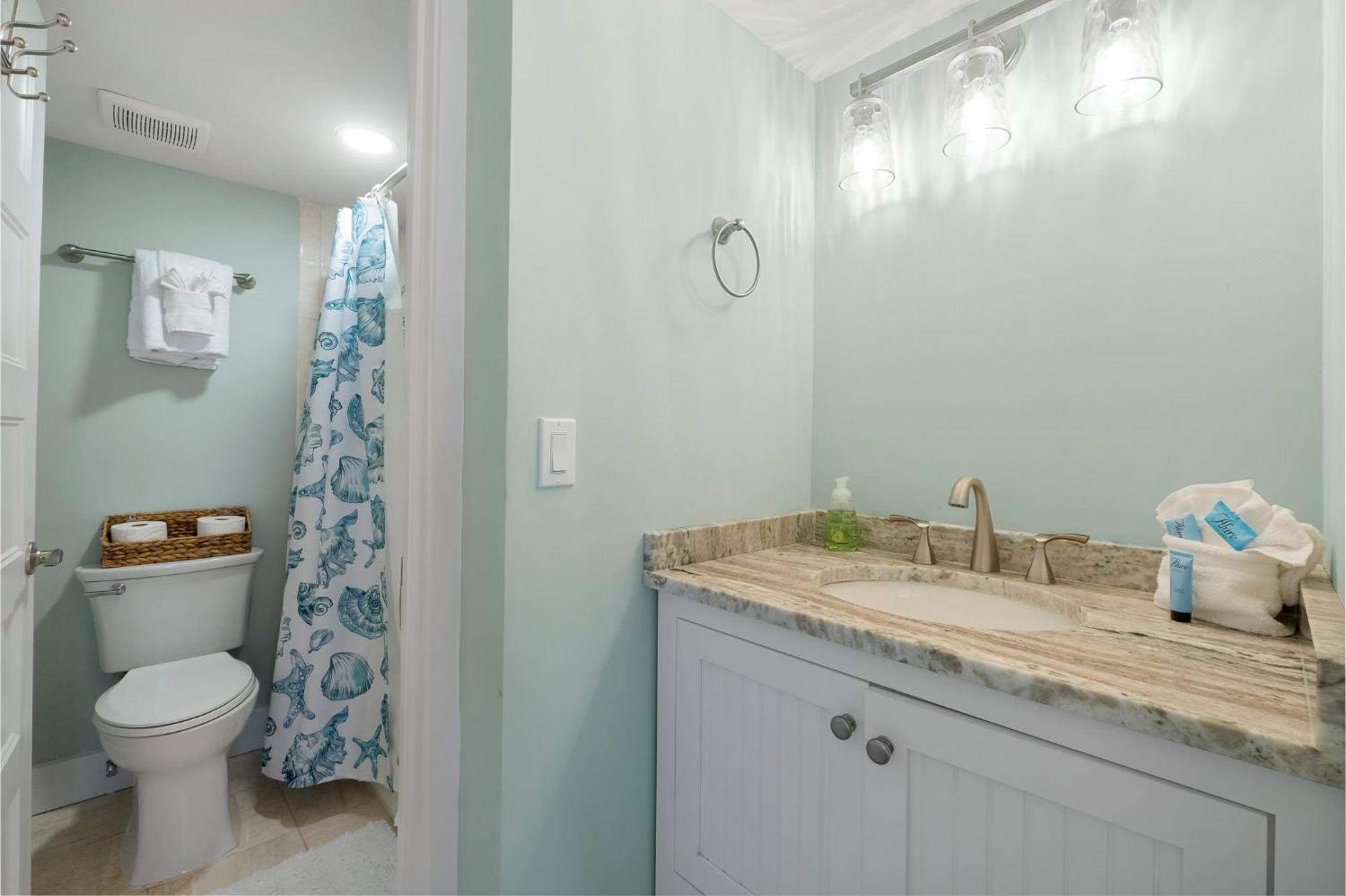 Holiday home Fabulous 3-bed 3-bath With Private Covered Parking Space! Panama City Beach