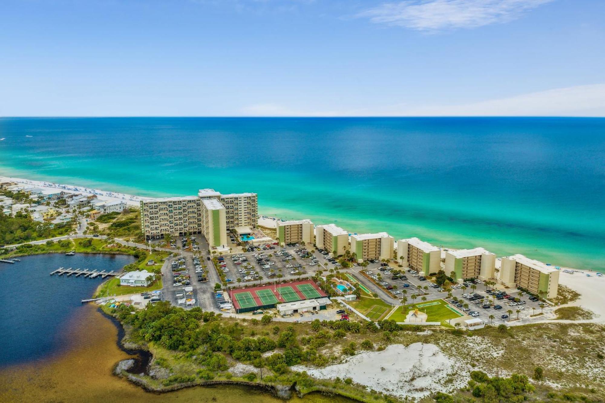 Fabulous 3-bed 3-bath With Private Covered Parking Space! Panama City Beach