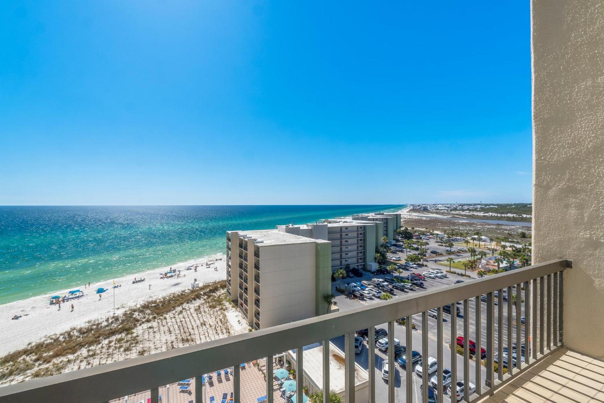 Fabulous 3-bed 3-bath With Private Covered Parking Space! *